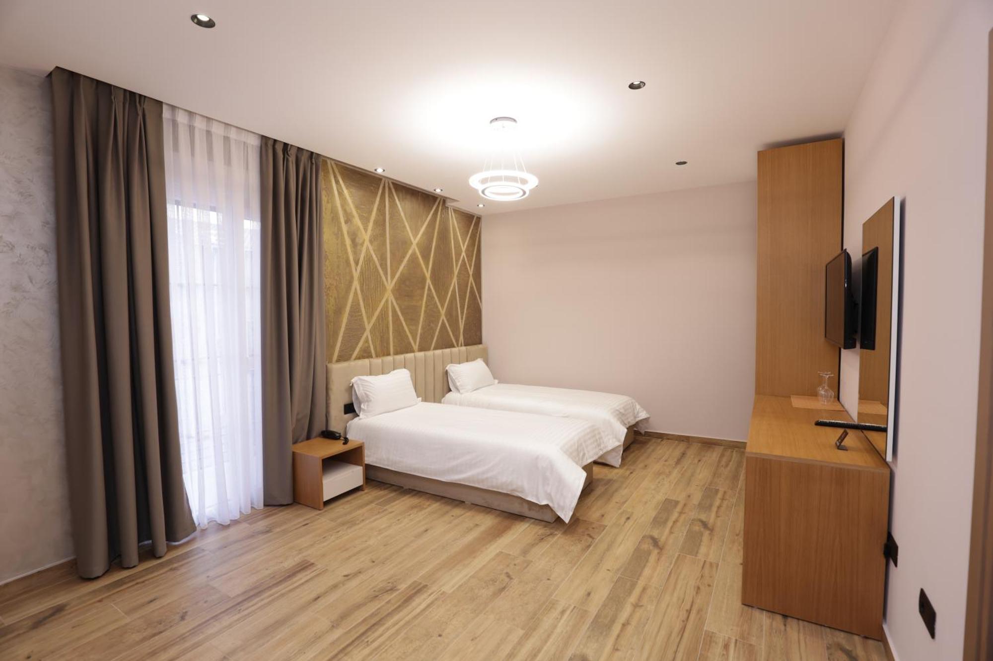 Residence Inn Hotel Тирана Екстер'єр фото