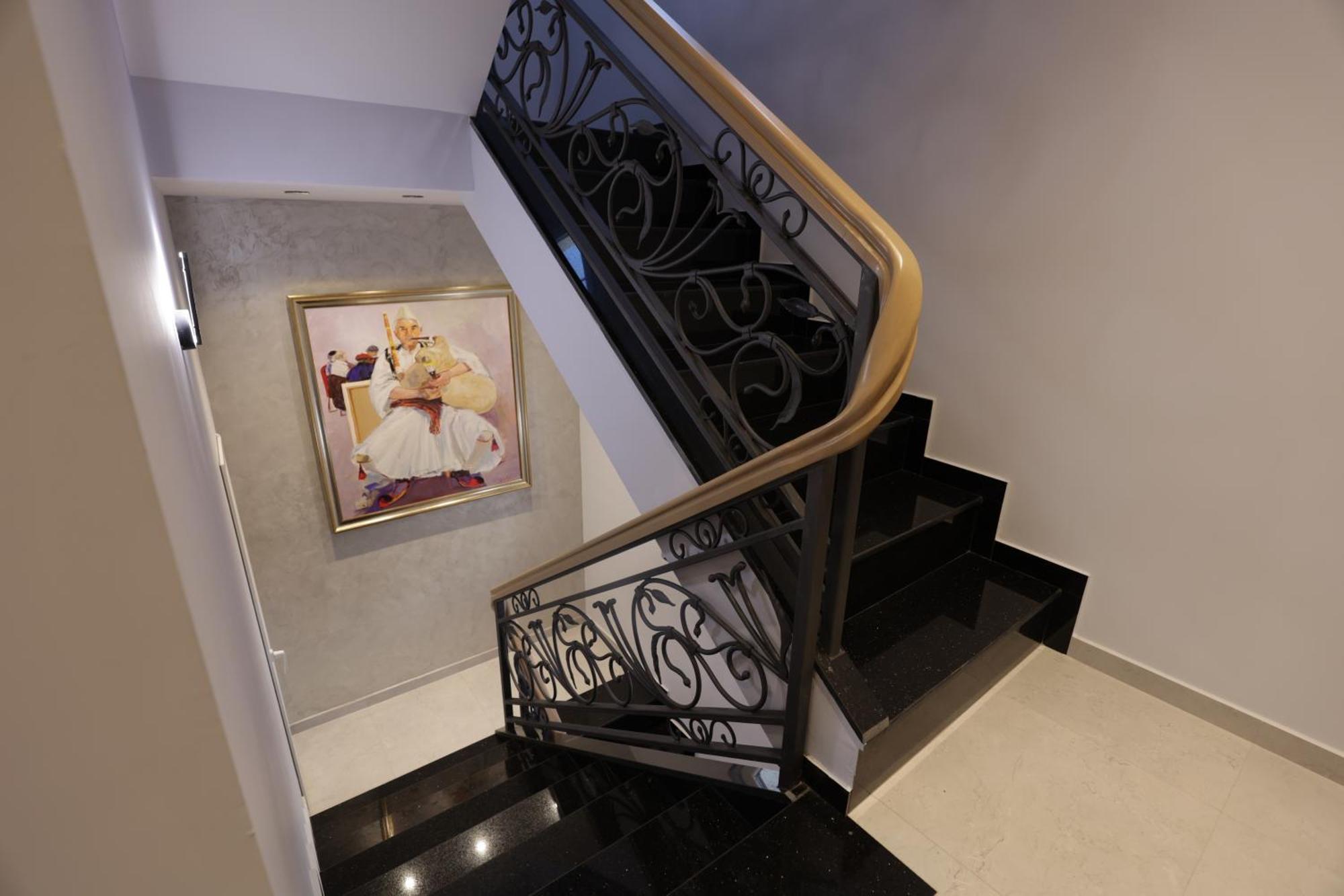 Residence Inn Hotel Тирана Екстер'єр фото