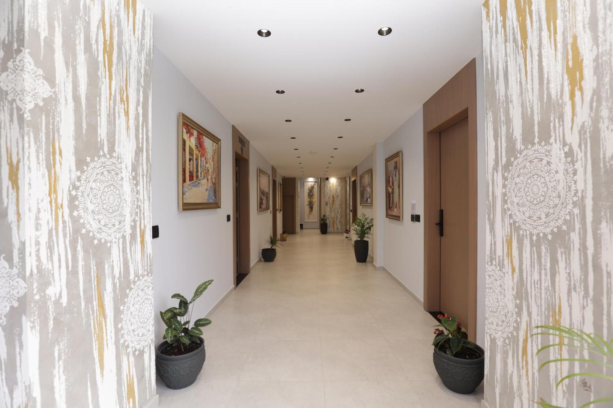 Residence Inn Hotel Тирана Екстер'єр фото